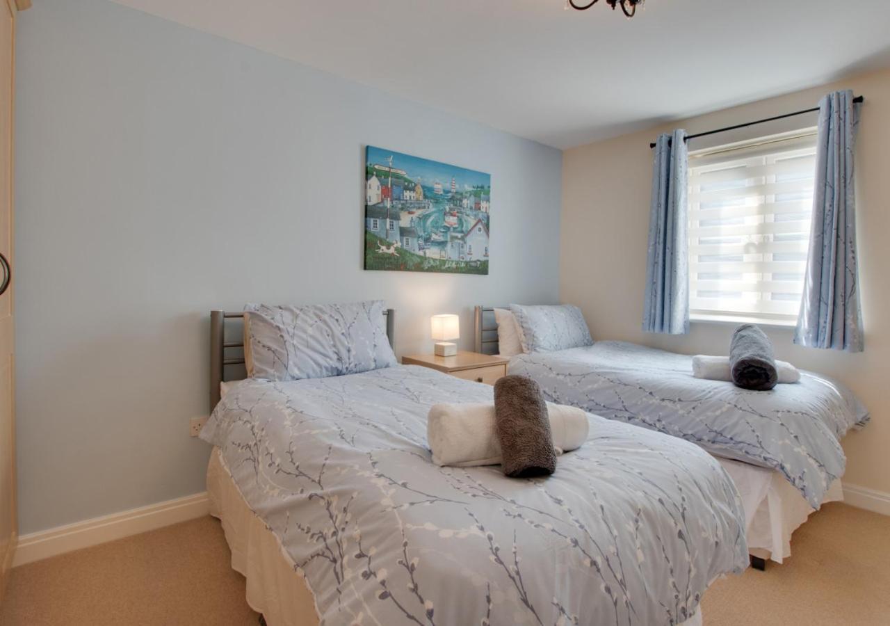 Cosy Hub Apartment Whitby Bagian luar foto